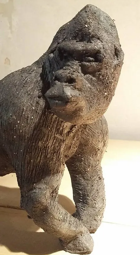 Sculpture animalière en grès — référence BE-004