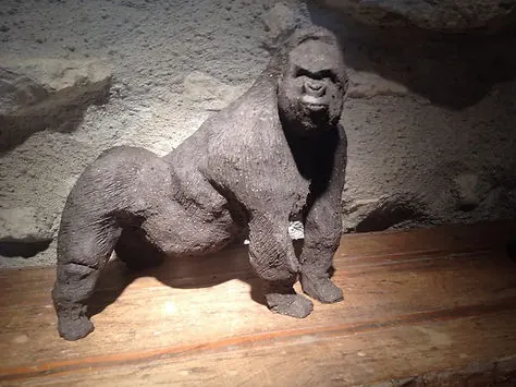 Sculpture animalière en grès — référence BE-013