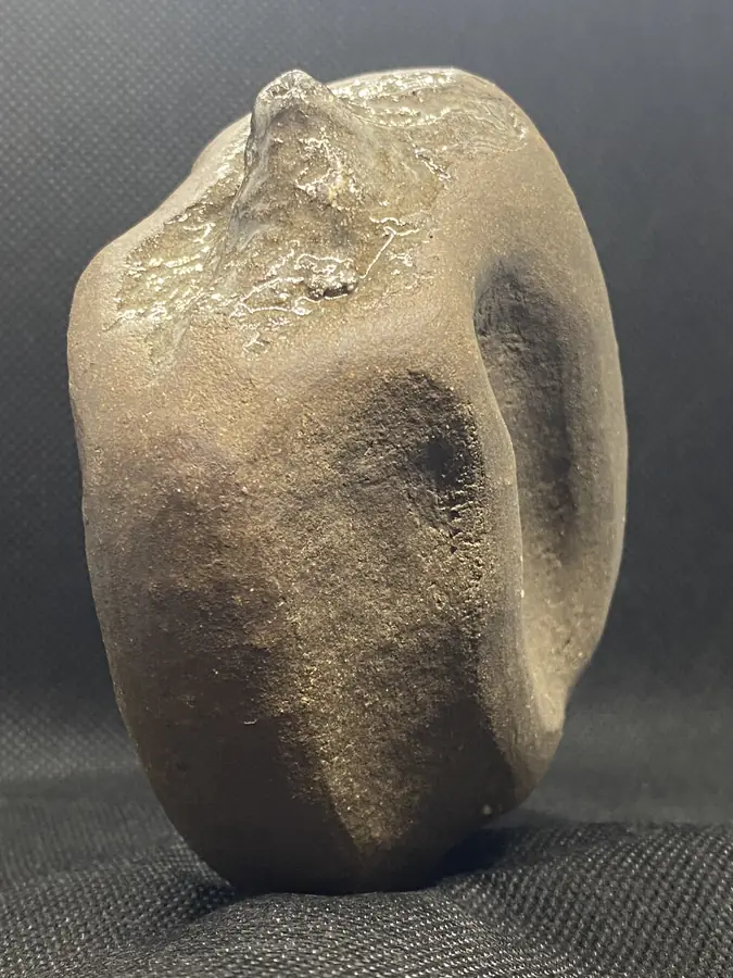 Sculpture en grès de la série Graines & Pollens — référence GP-011