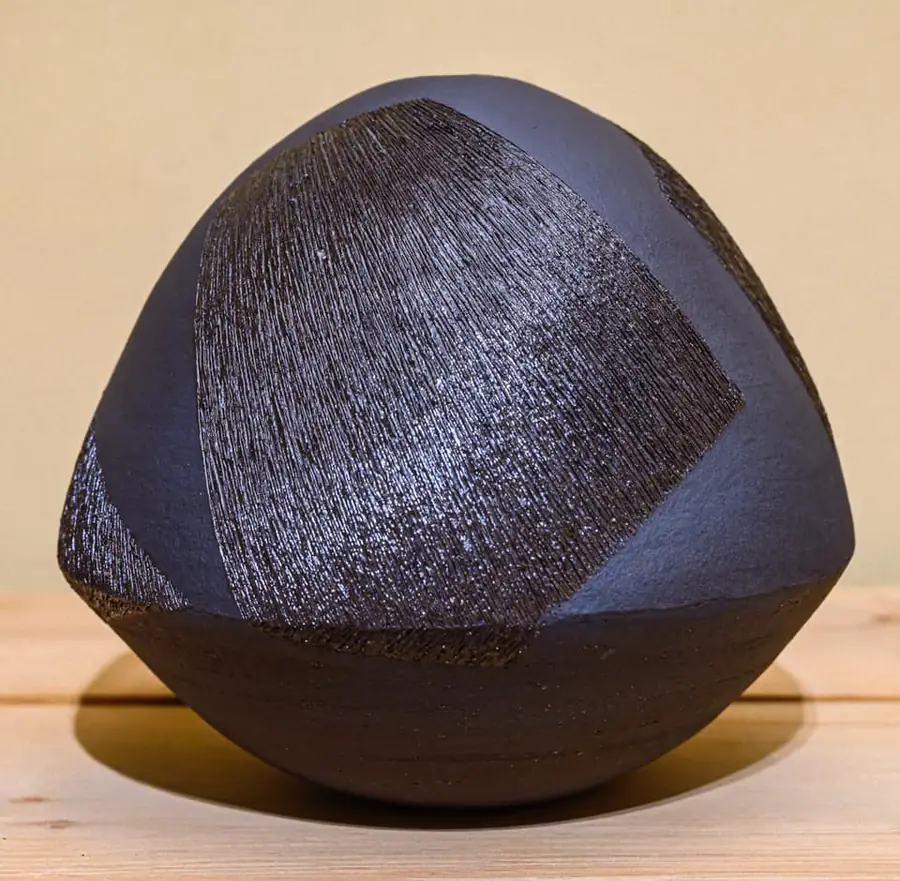 Sculpture en grès de la série Graines & Pollens — référence GP-050