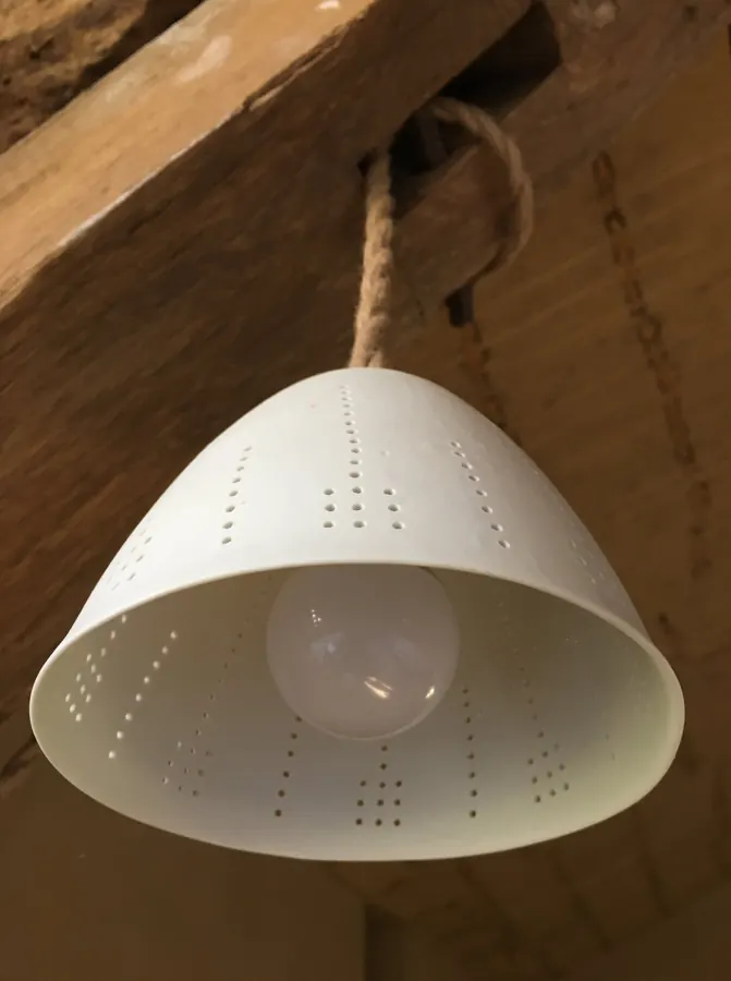 Suspension en porcelaine — référence LU-002