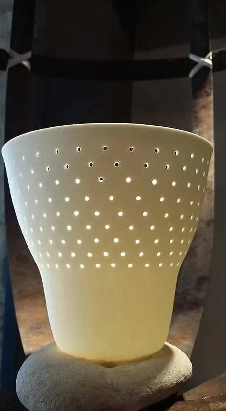 Photophore en porcelaine ajourée — référence PH-003