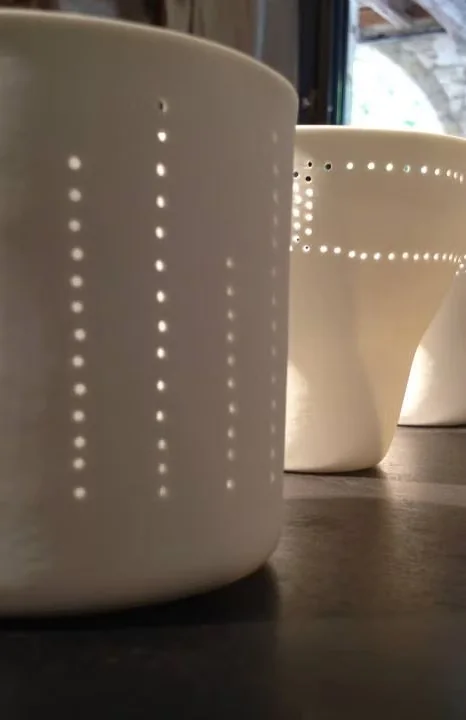 Photophore en porcelaine ajourée — référence PH-013
