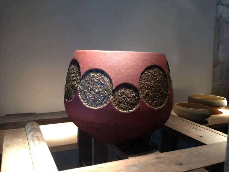 Vase ou pot couvert en grès — référence VC-018