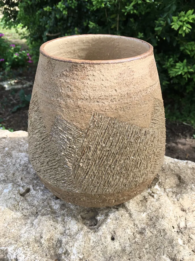 Vase ou pot couvert en grès — référence VC-025