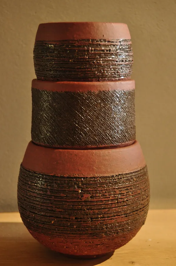 Vase ou pot couvert en grès — référence VC-028